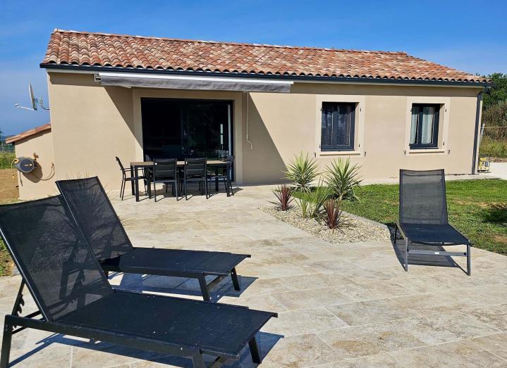 Travaux de réalisation d'un terrasse en pierre Sarlat-la-Canéda