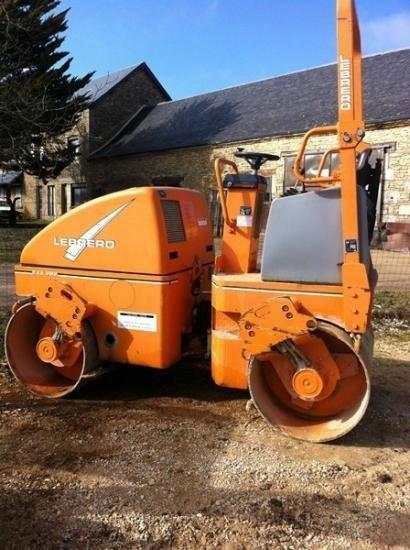Rouleau compacteur à Sarlat-la-Canéda